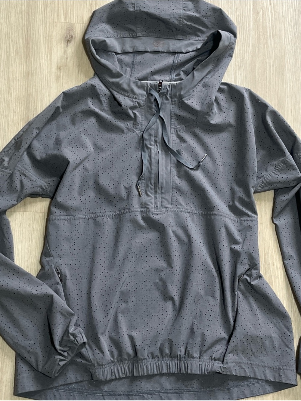 Grey Perforated Half Zip Pullover Windbreaker Lightweight Jacket Yoga